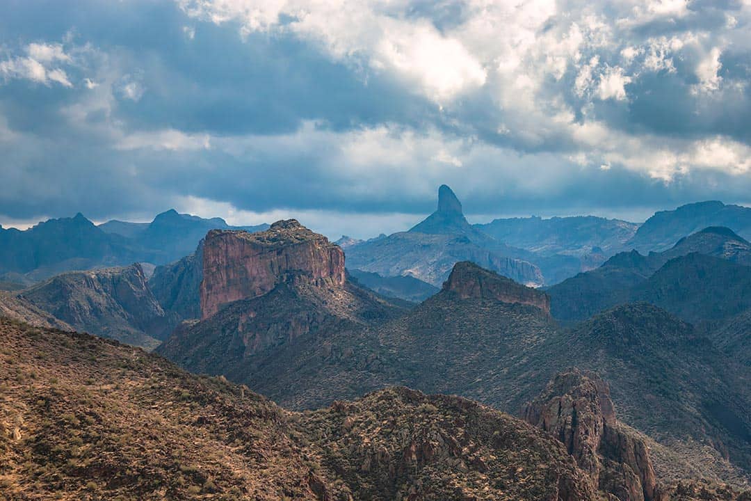 superstition mountains hiking trails