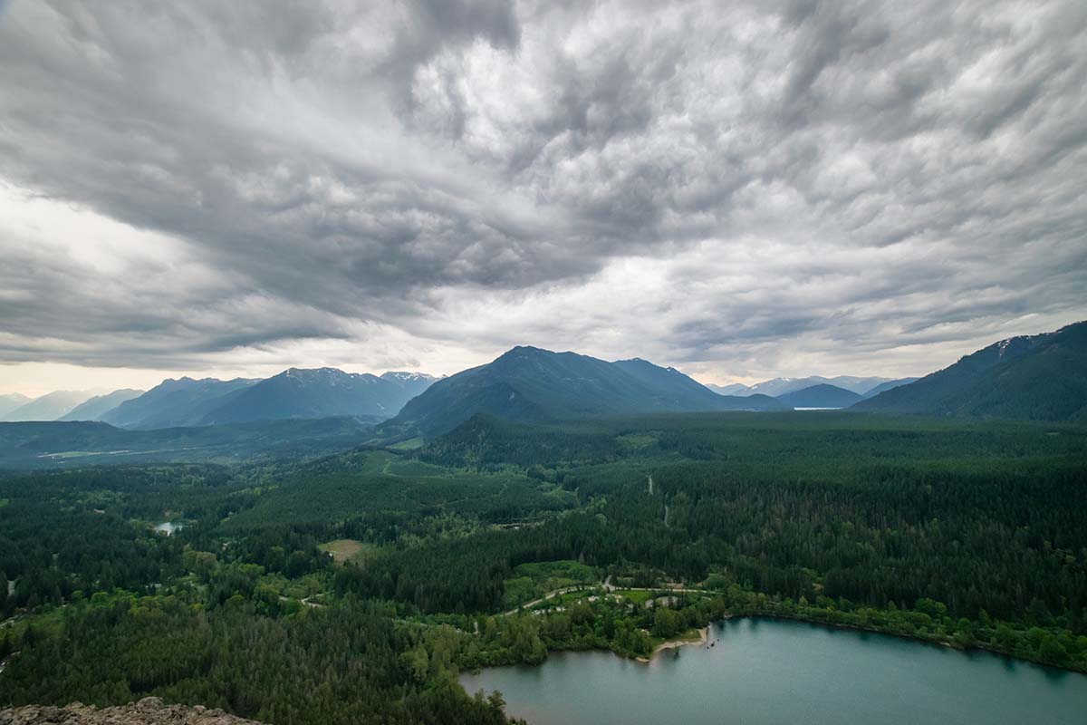 rattle snake ledge hike seattle