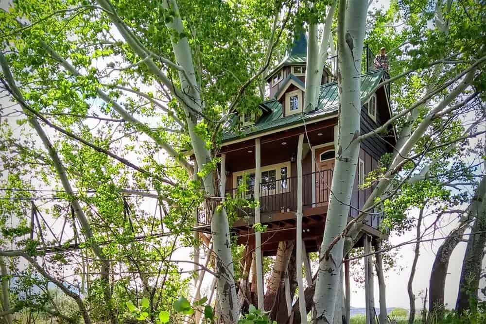 fantasy treehouse utah airbnb