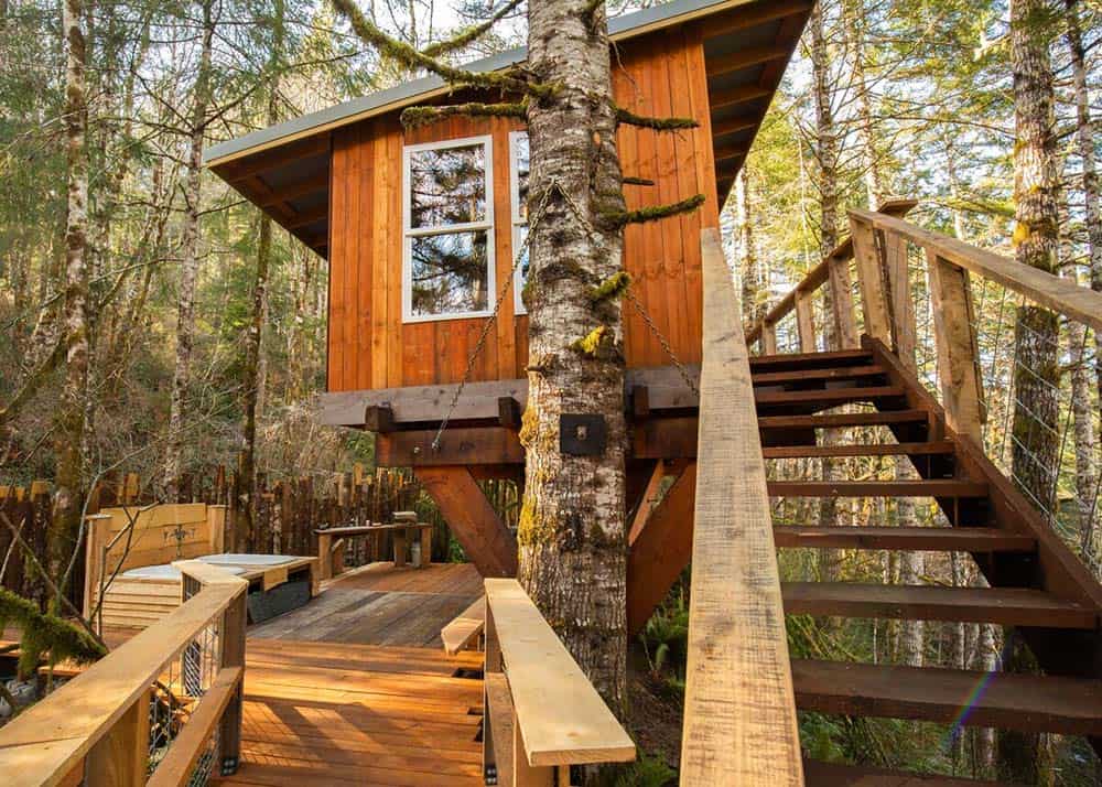 langlois oregon treehouse rental