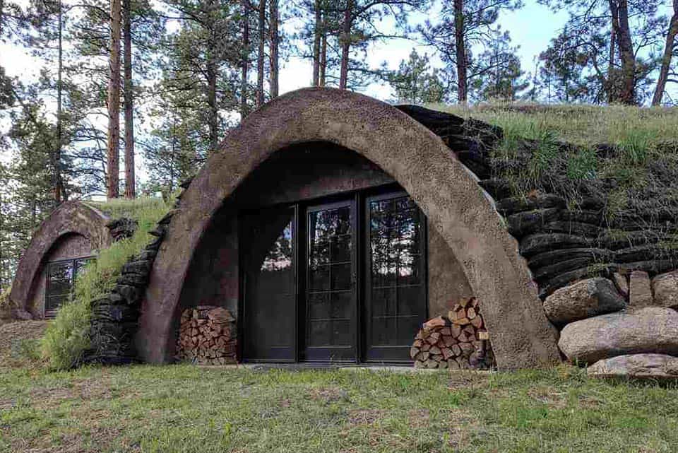 earth house airbnb montana