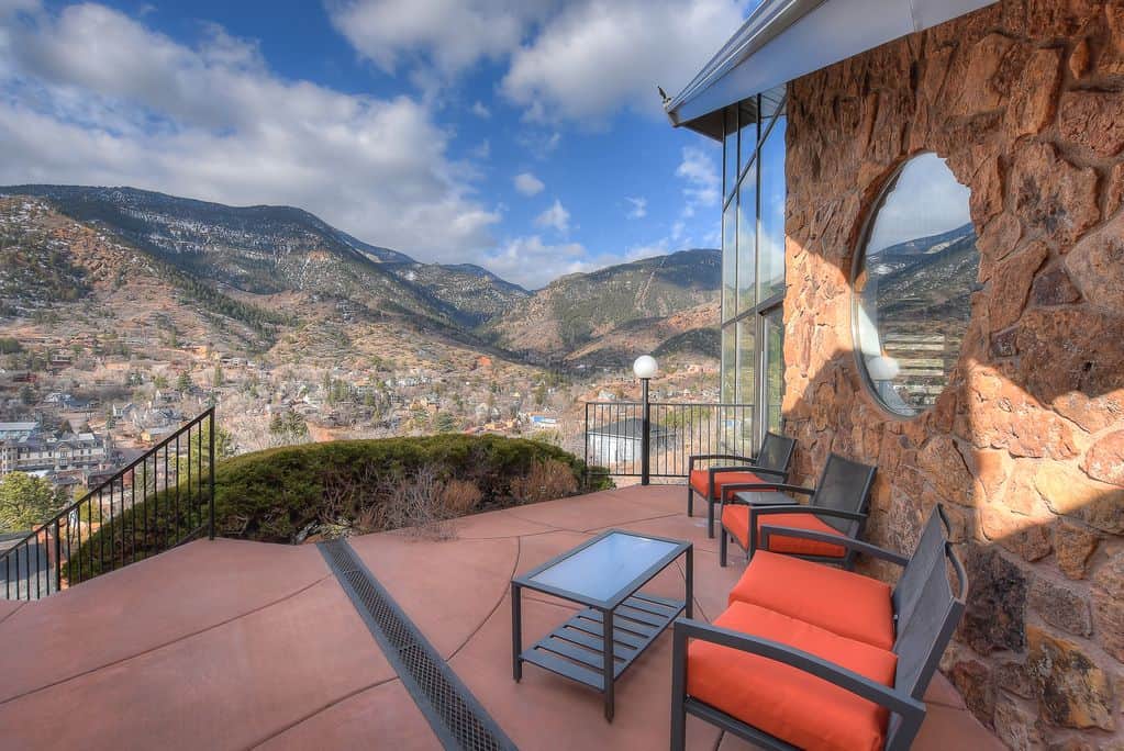 manitou springs vrbo