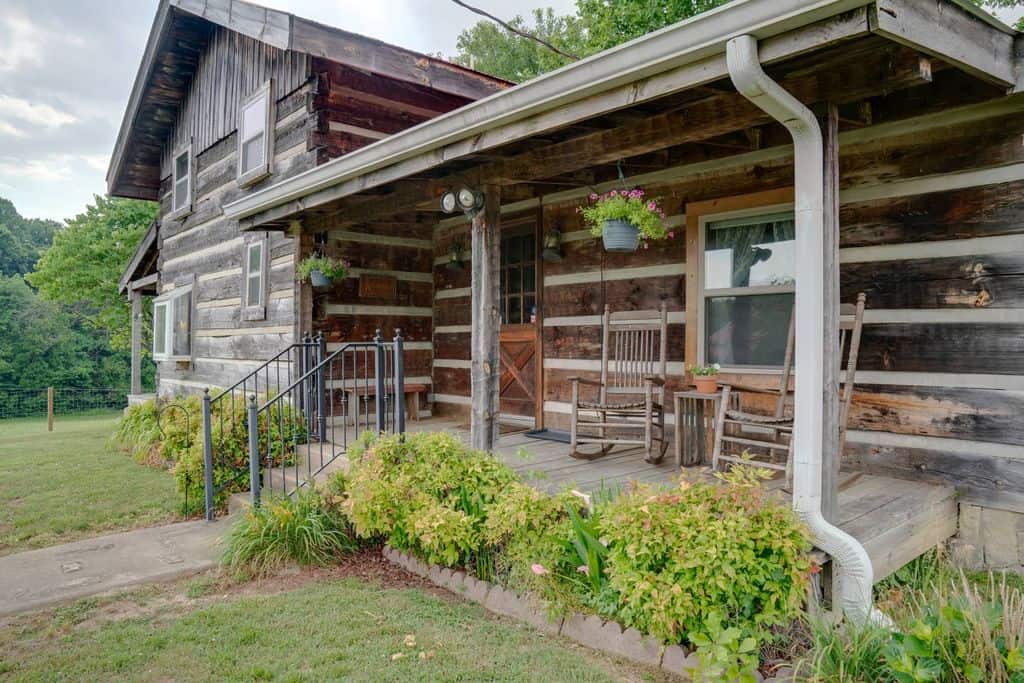 The Cabin at Roney Creek Farm