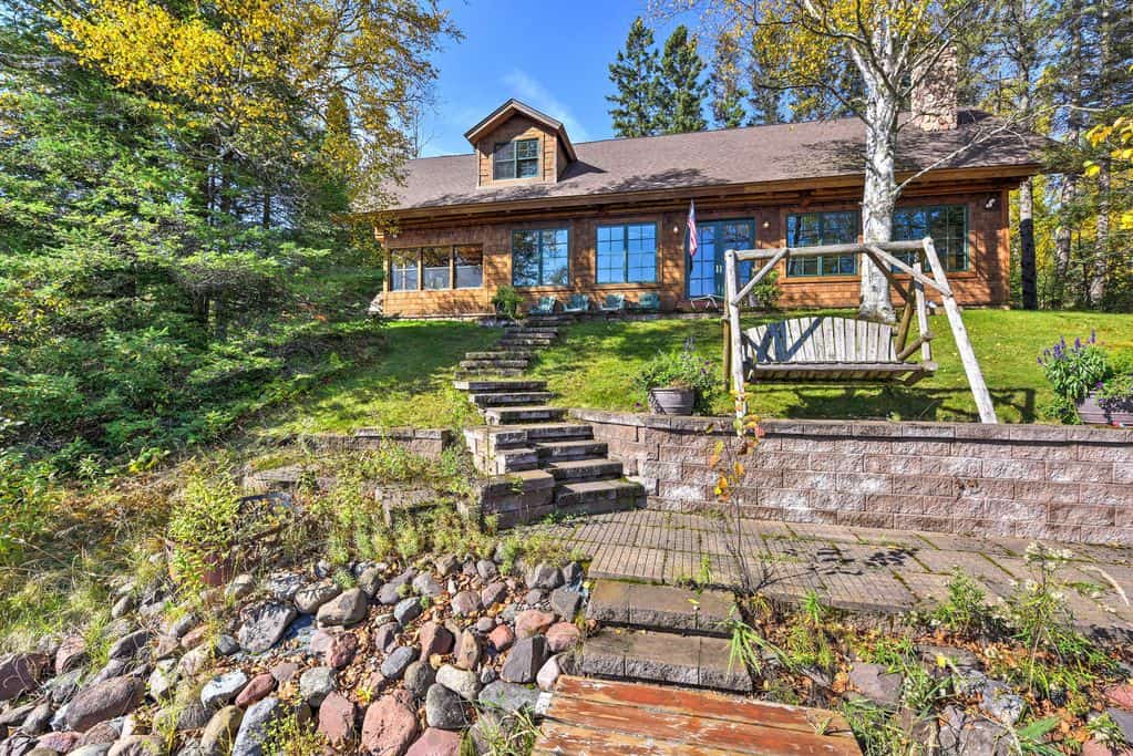 amazing duluth lakefront cabin rental