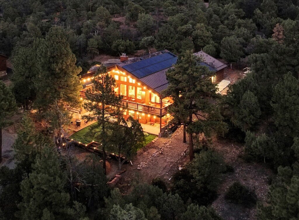 chalet in the woods show low arizona