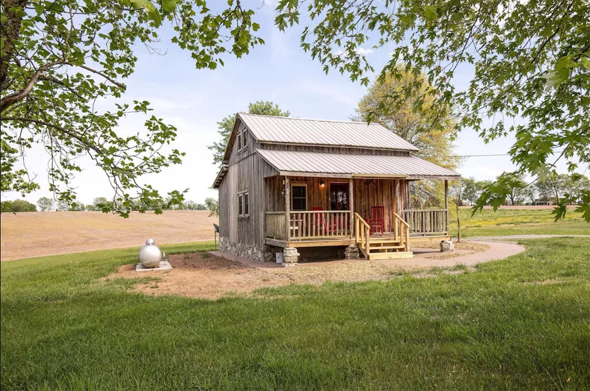 cozy cabin nashville