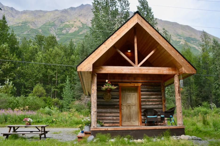 Bear Cub Cabin Alaska