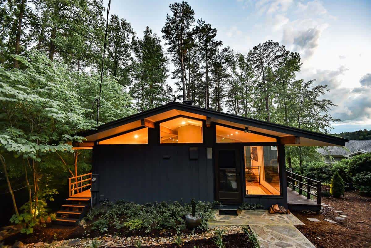 8 Best & Most Unique Airbnbs in North Carolina - Territory Supply