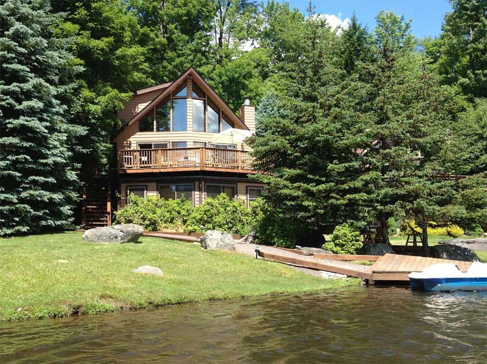 lakeside cabin rental poconos