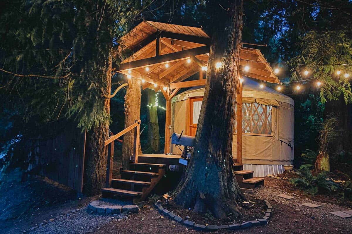 best yurt rentals washington