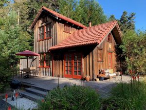View of 18 Stunningly Secluded Cabin Rentals in California - Territory Supply