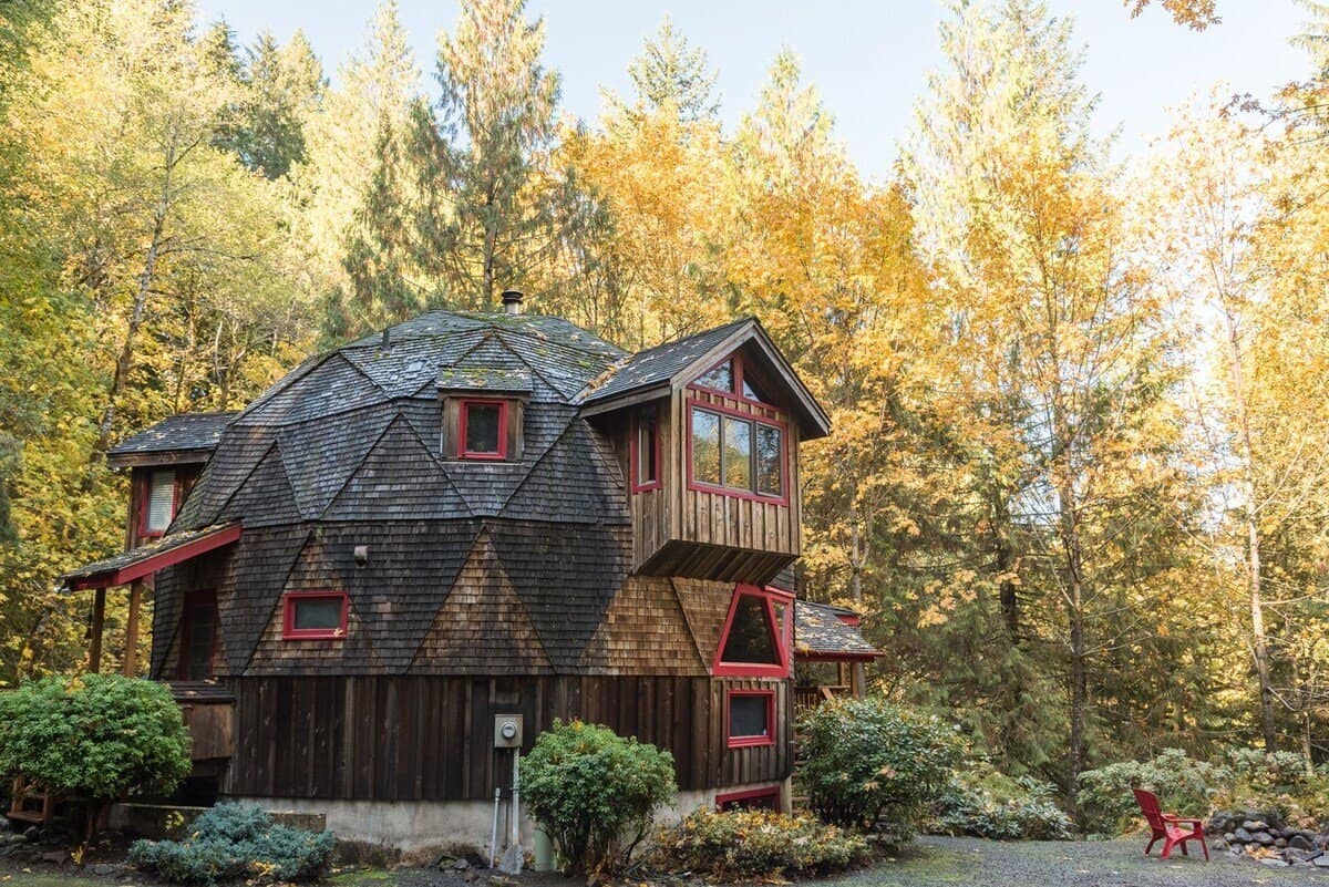 10 Epic Pet-Friendly Cabin Rentals in Oregon