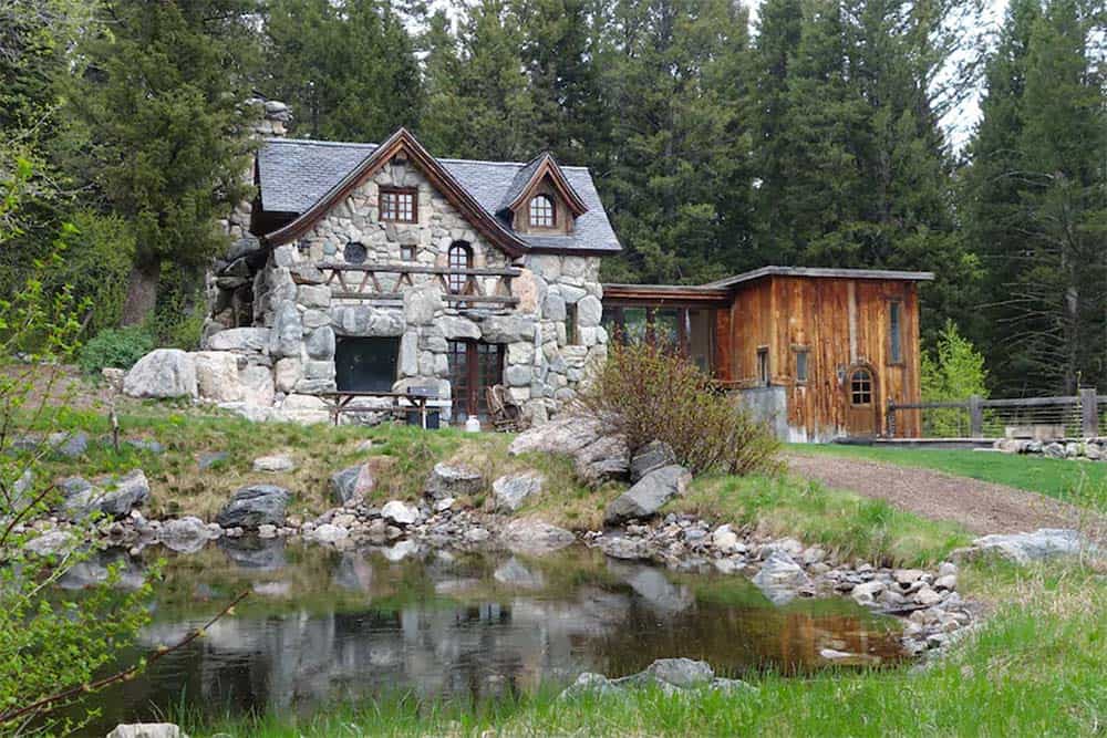 old world cabin rental wyoming