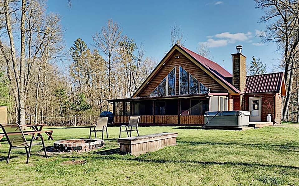 secluded cabin castle rock lake wi