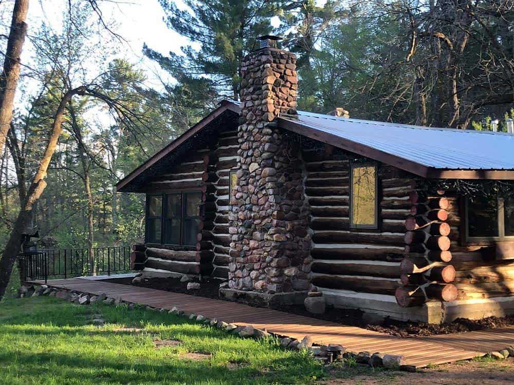 secluded cabin elk creek wi