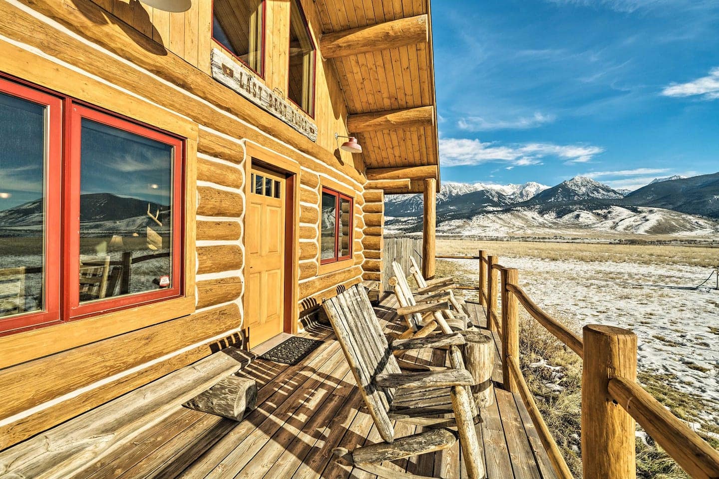 10 Acre Yellowstone Cabin