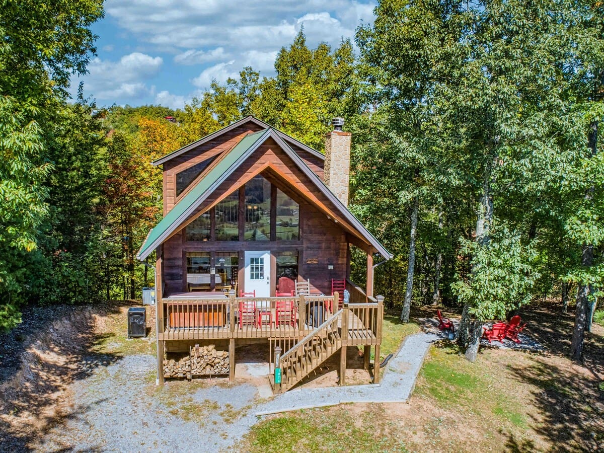 crimson crest cabin tennessee