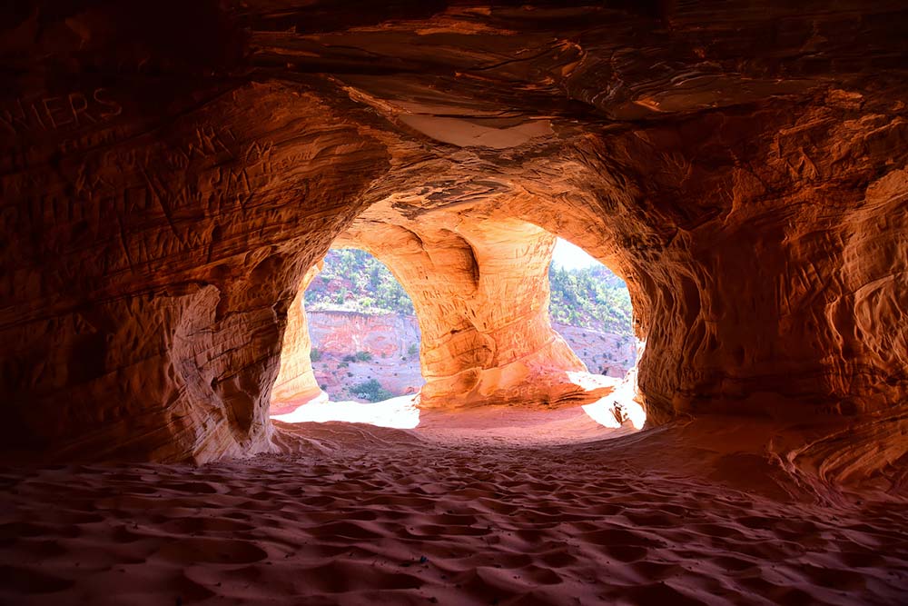 sand caves kanab