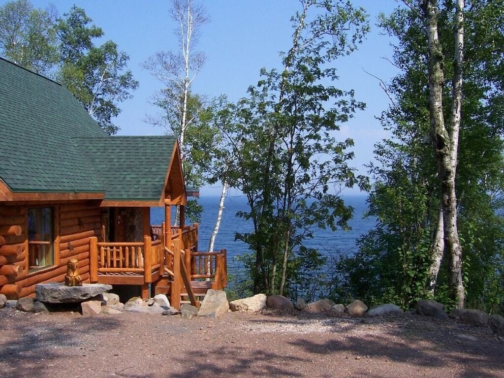 Lake Superior Log Home