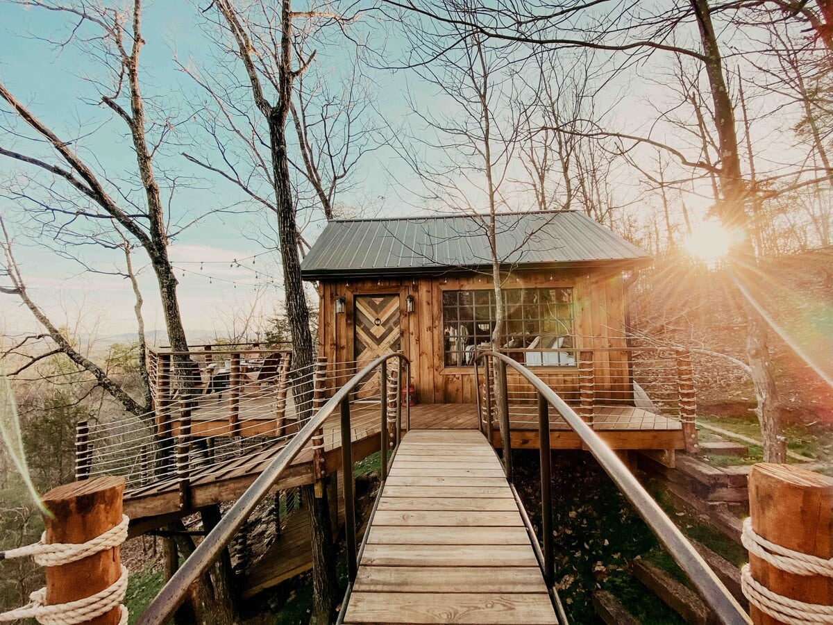 Luxury Treehouse at Selah Ridge