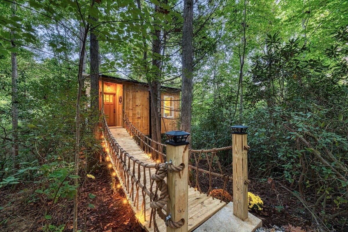 airbnb Secluded Romantic Treehouse