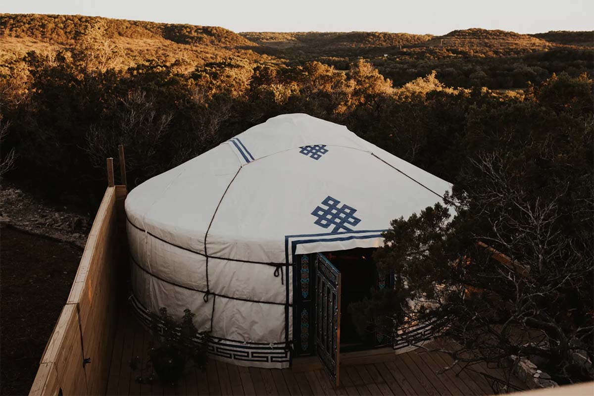 yurt glamping near austin