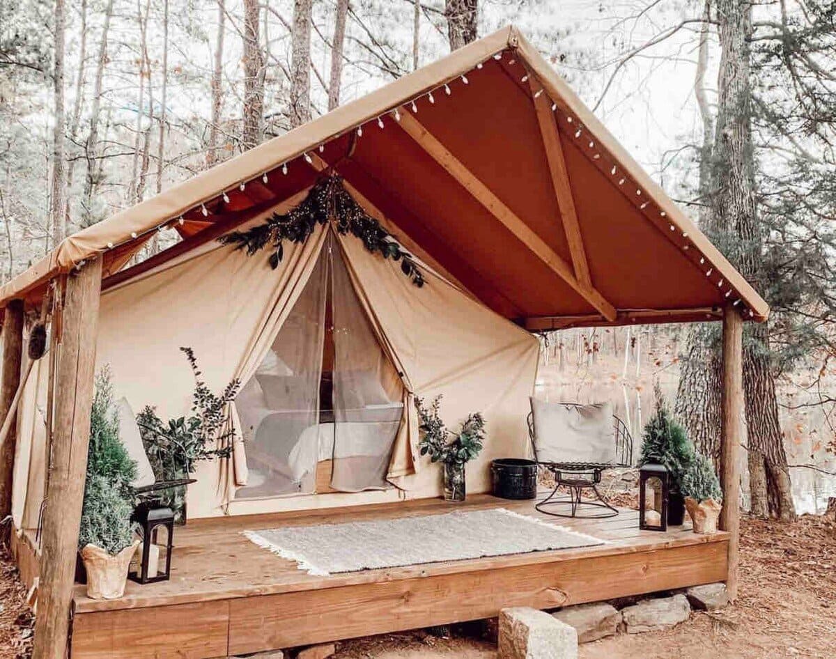 Lakeside Tent at Ramsden Lake Farm