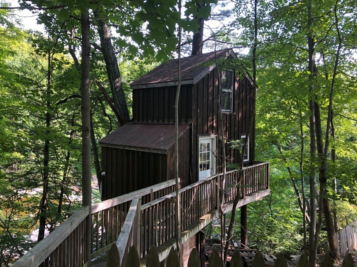 Treehouse in Catskill Mountains