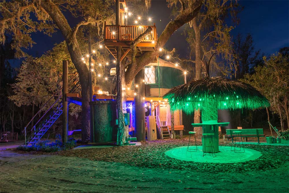 danville treehouse night