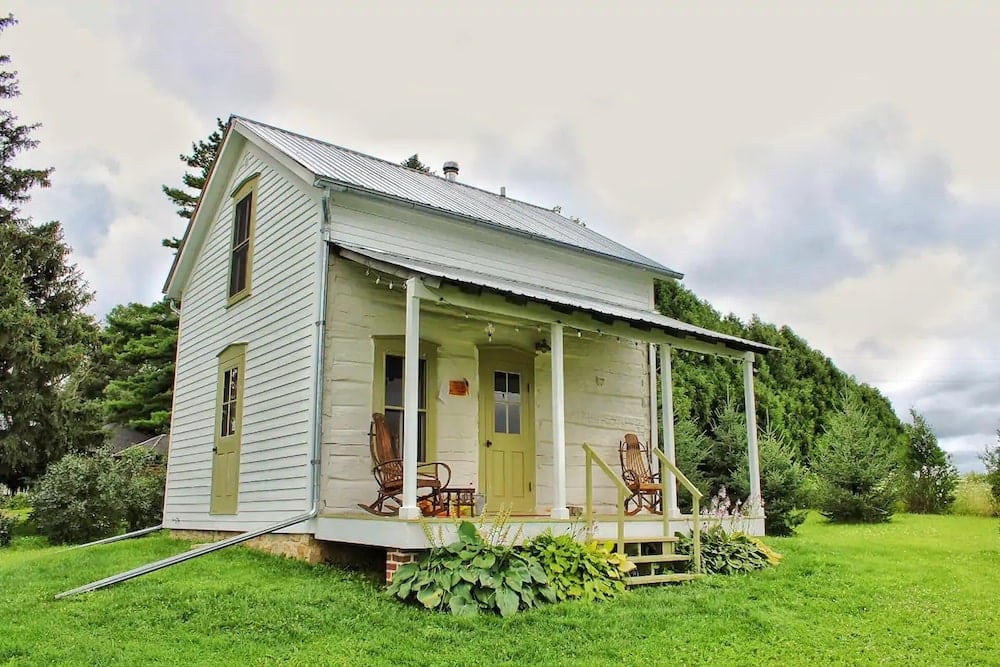 Trout River Iowa cabin rental