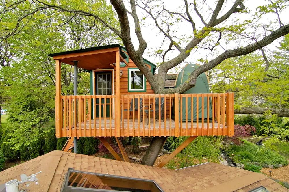 enchanted garden treehouse Illinois glamping