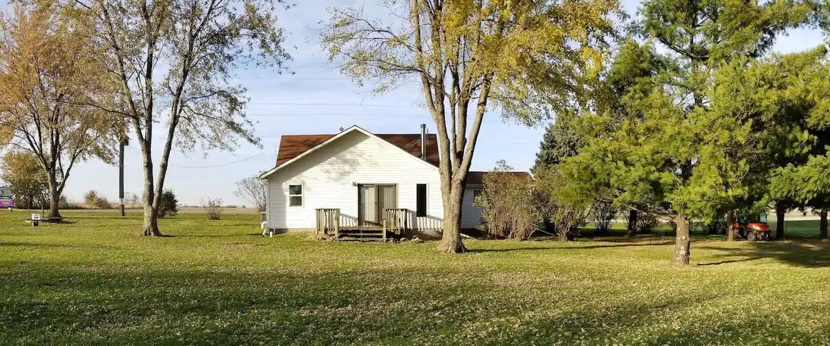 winery vineyard rustic cabin Iowa