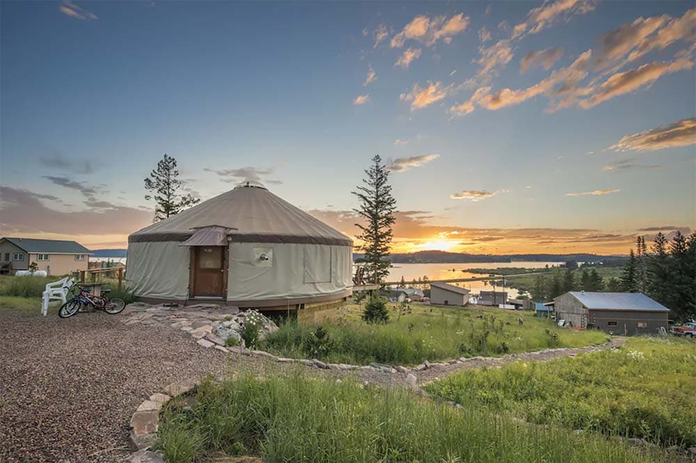 yurt glamping montana