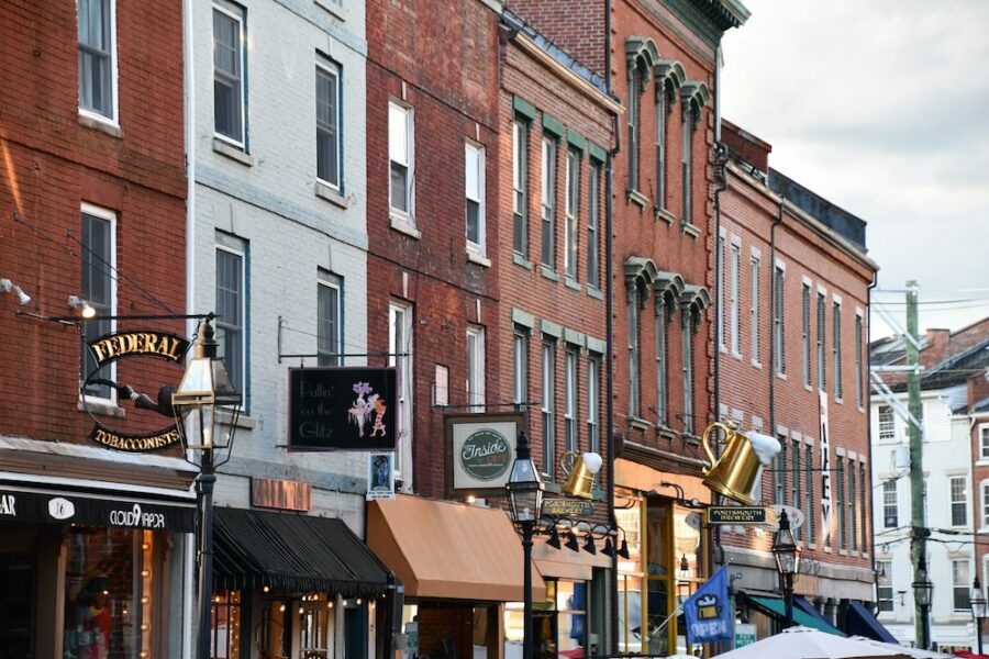 20 Honest Pros & Cons of Living in New Hampshire Territory Supply