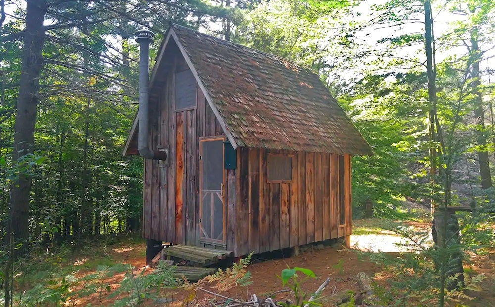 Rustic Tiny Cabin