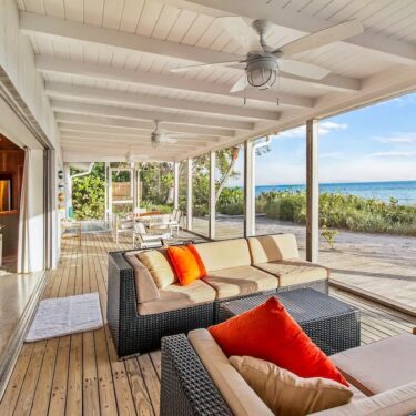 Gorgeous Beachfront Airbnbs in Florida