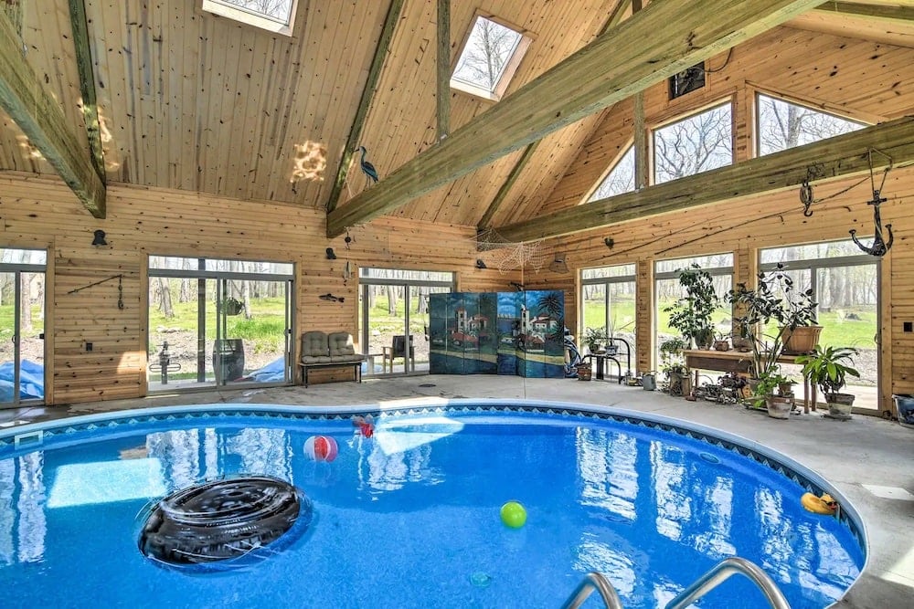 Raccoon River Retreat indoor pools