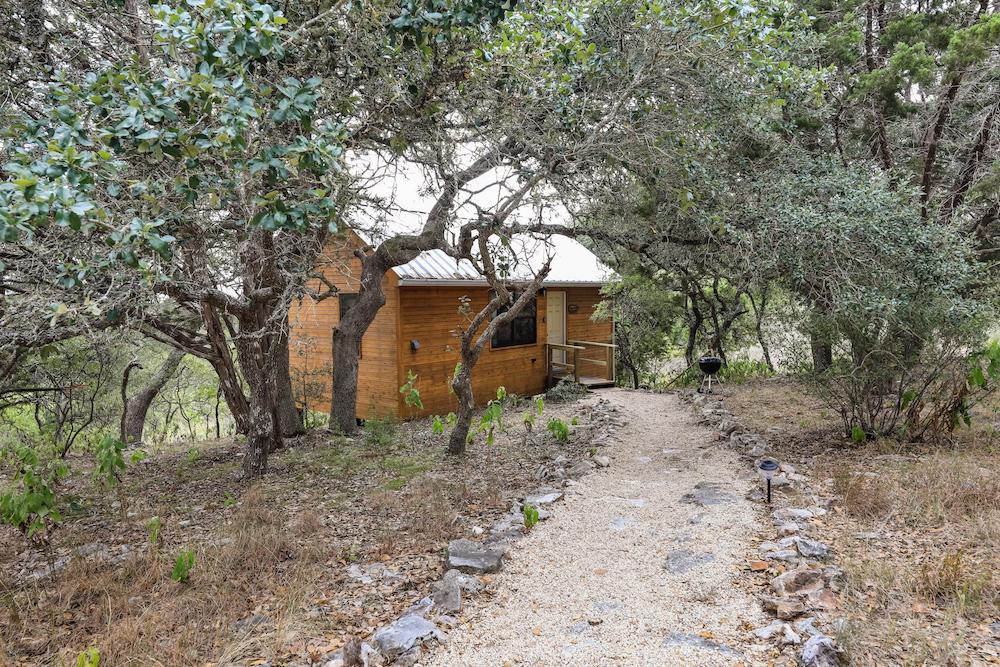 Walnut Canyon Cabins