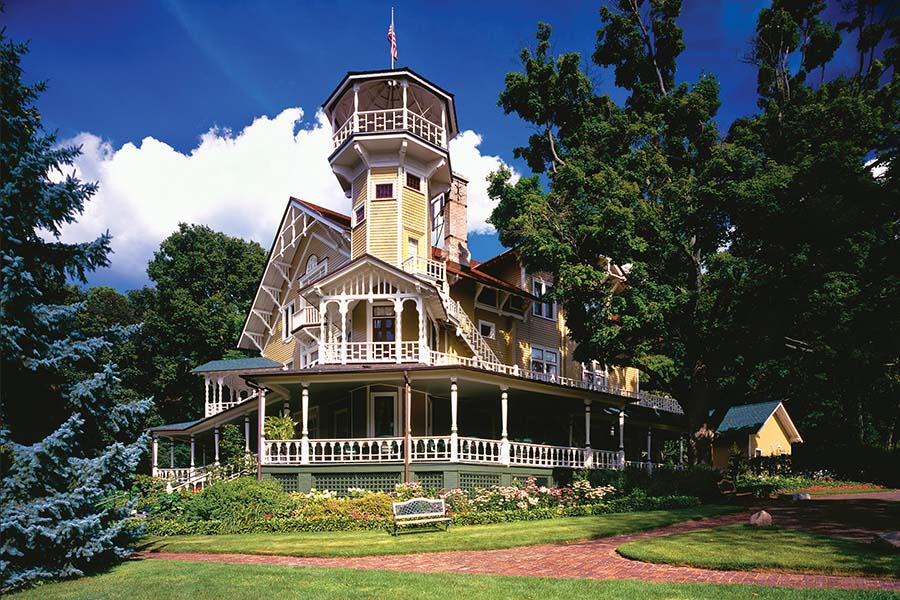 victorian mansion lake geneva wi