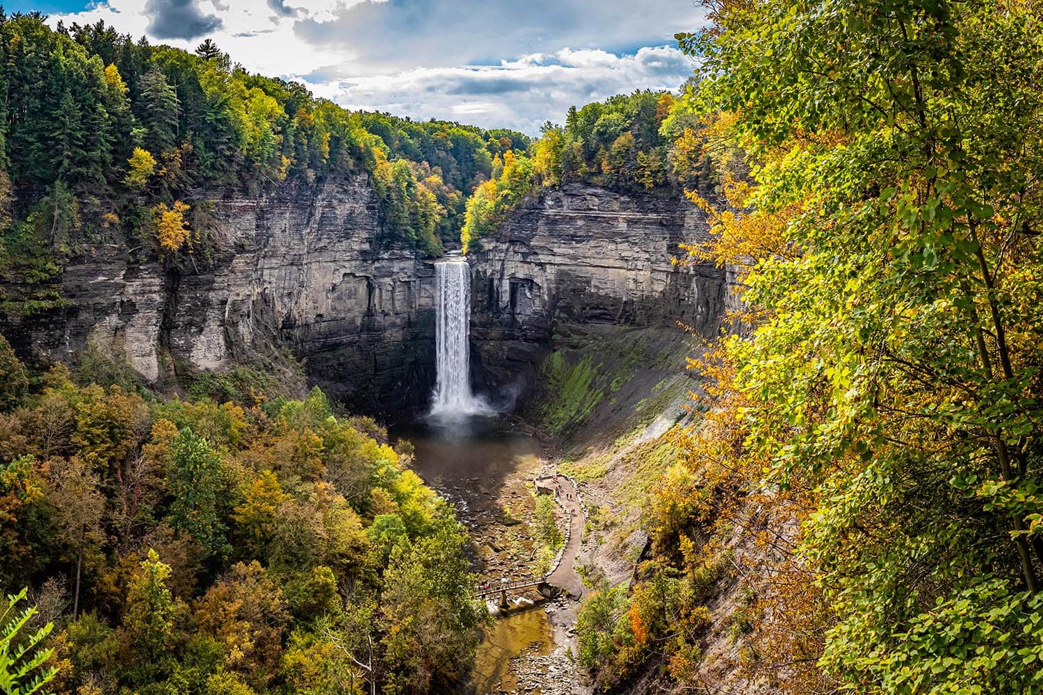 10 Best Hikes in the Finger Lakes for Adventure in the