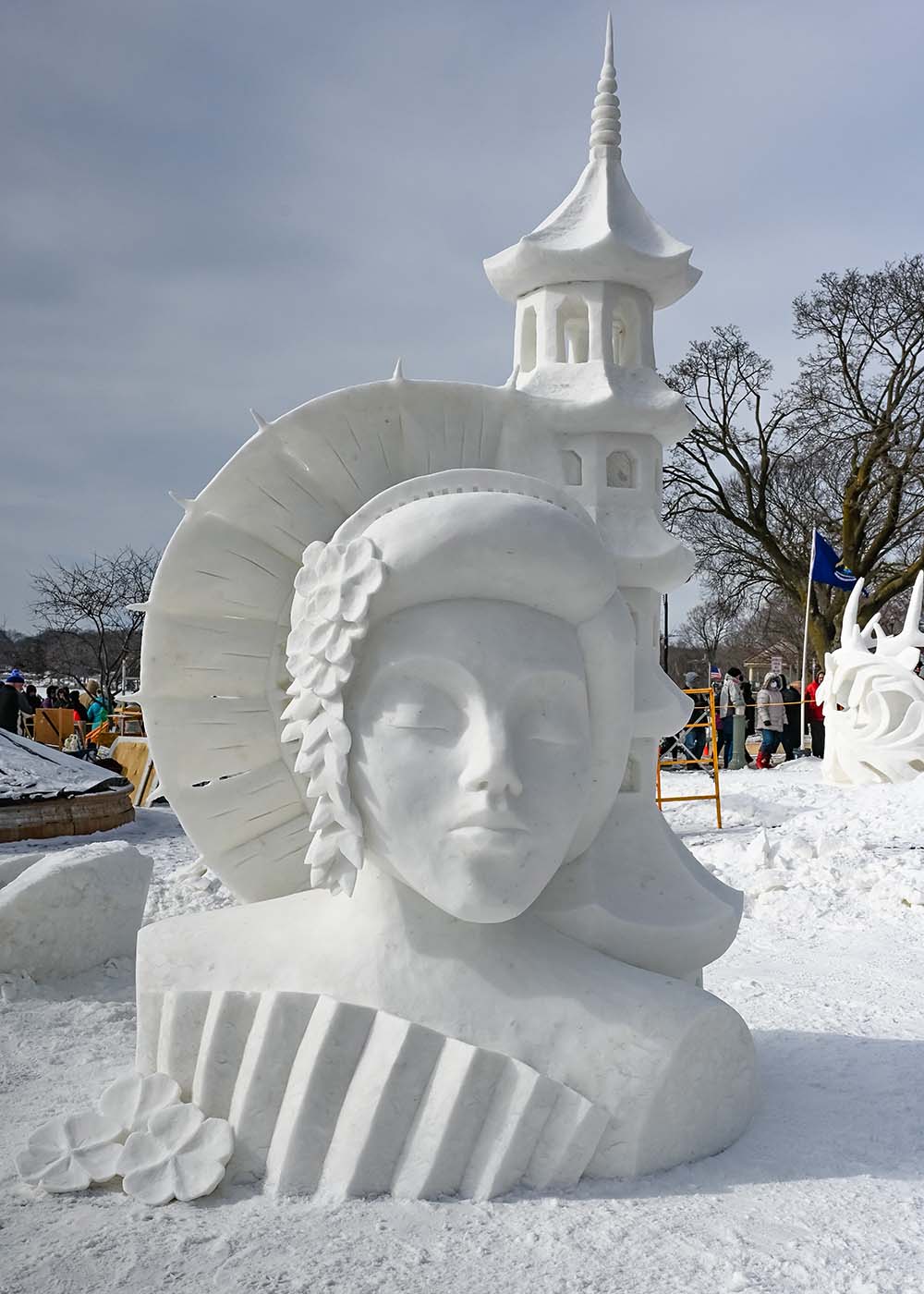 lake geneva snow sculpture