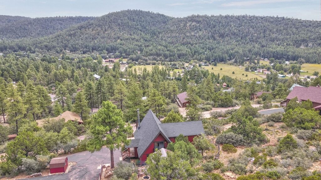 strawberry a-frame cabin rental