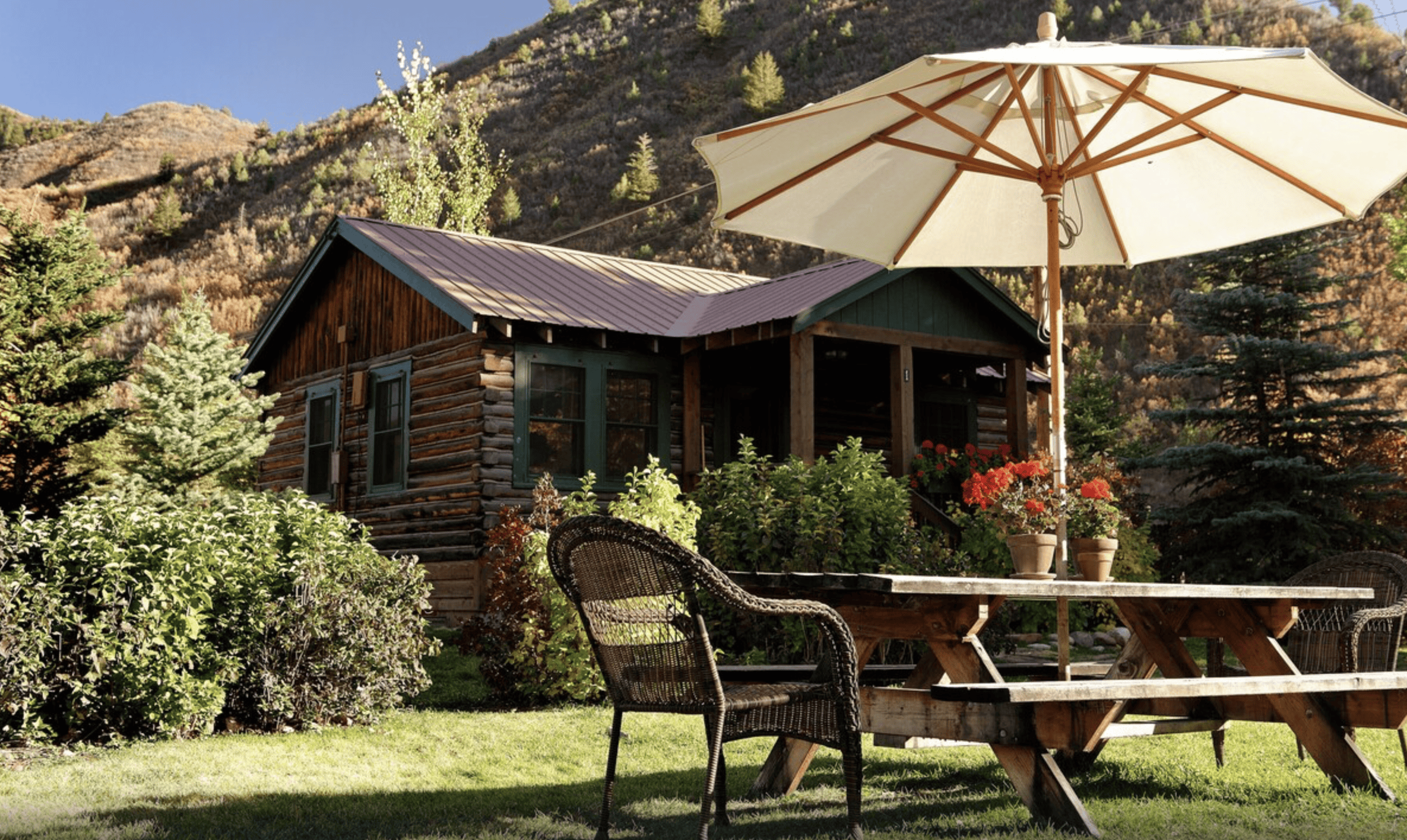 Heart of the Roaring Fork River cabin