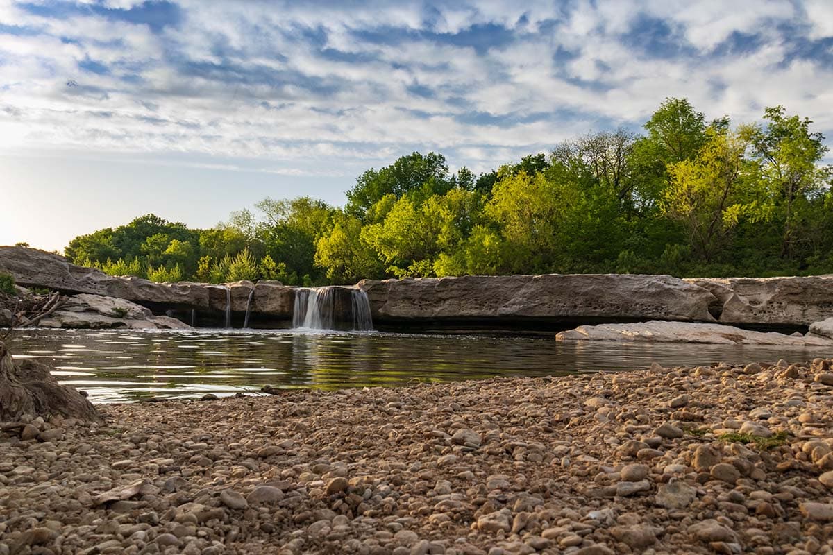 outdoor things to do austin mckinney falls