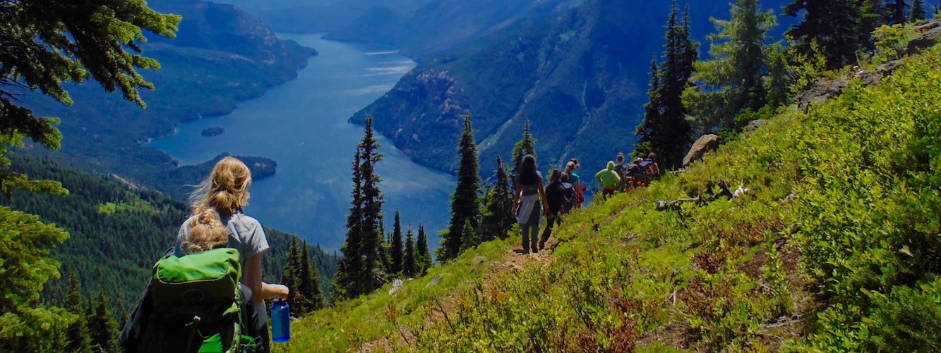 alpengirl hiking camp