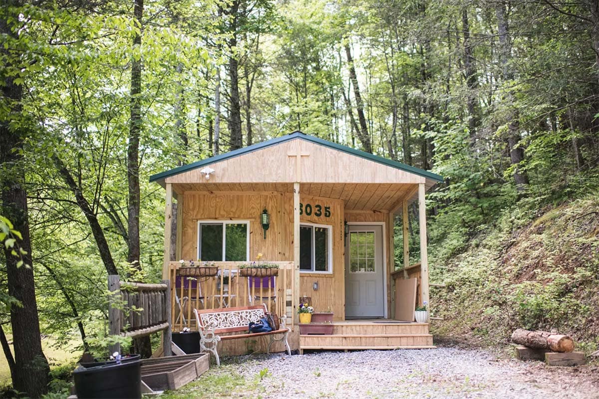 cabin glamping great smokies