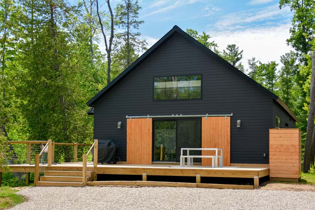 pet friendly michigan cabin exterior