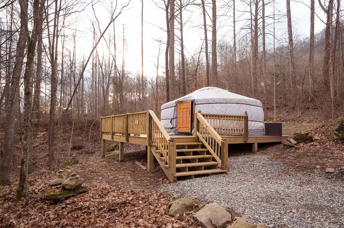 yurt glamping great smoky mountains