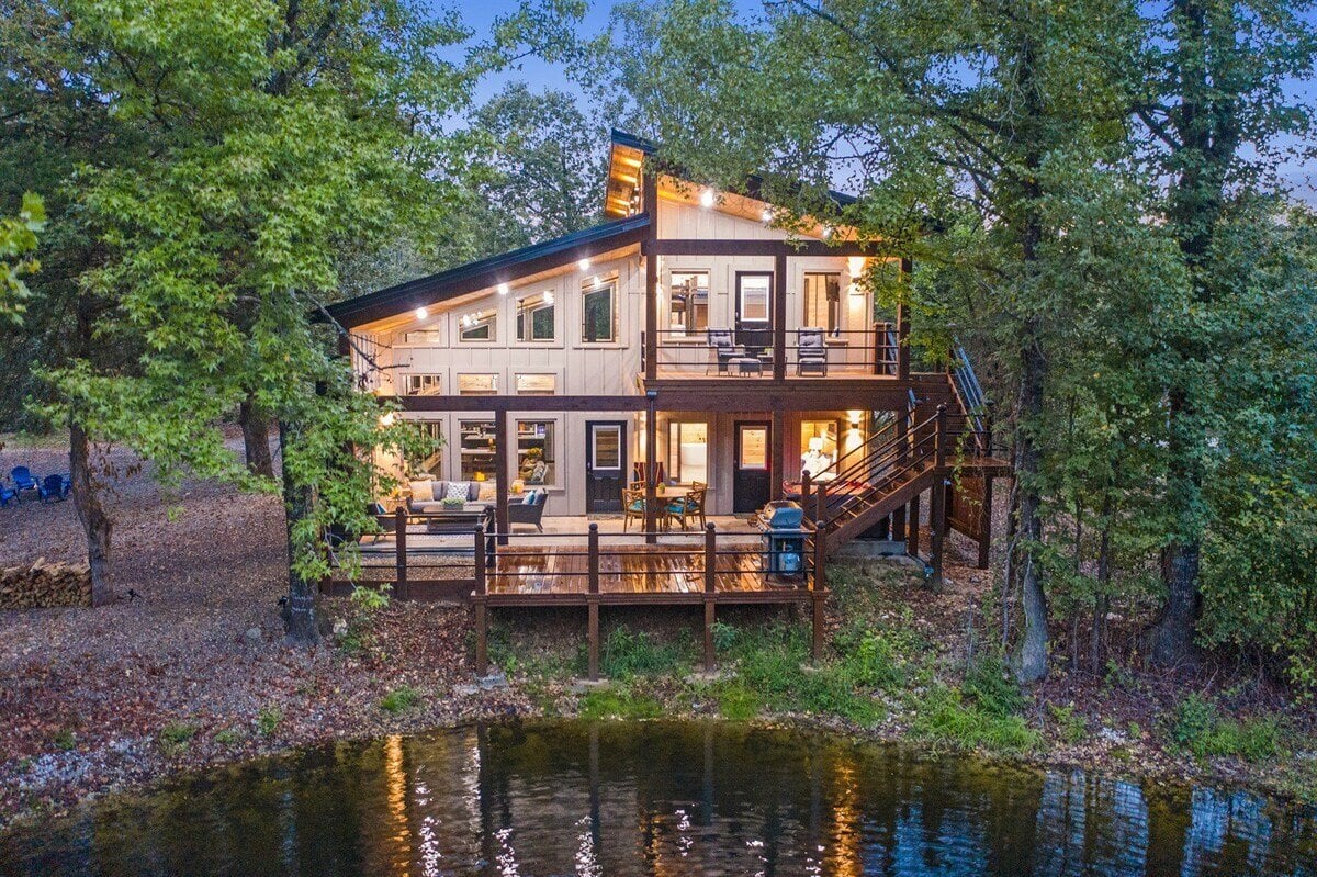Whispering Pond Retreat cabin