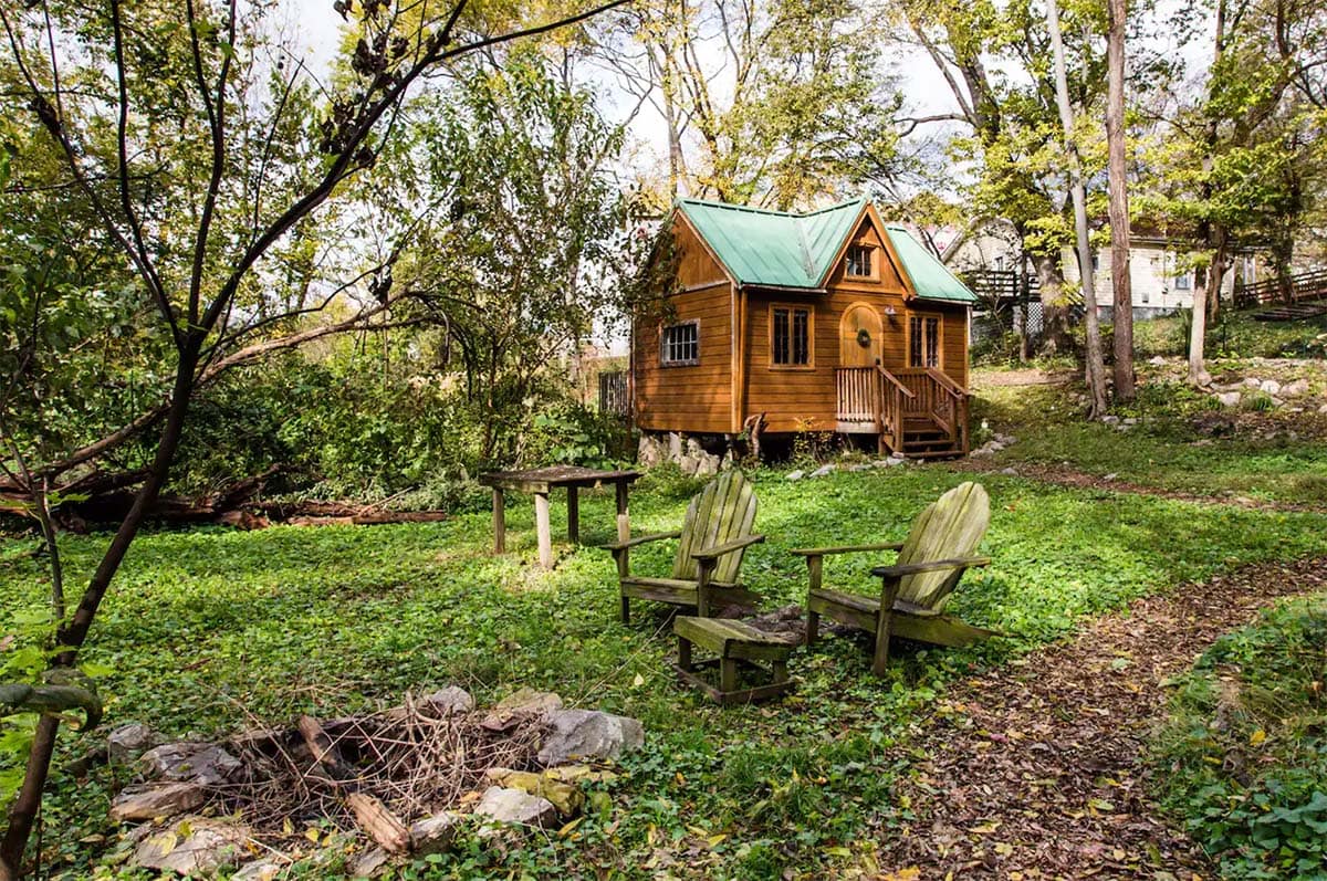 unique places to stay tennessee - tiny home